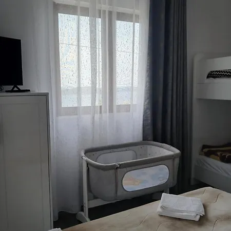 Miri's Πανσιόν 3*